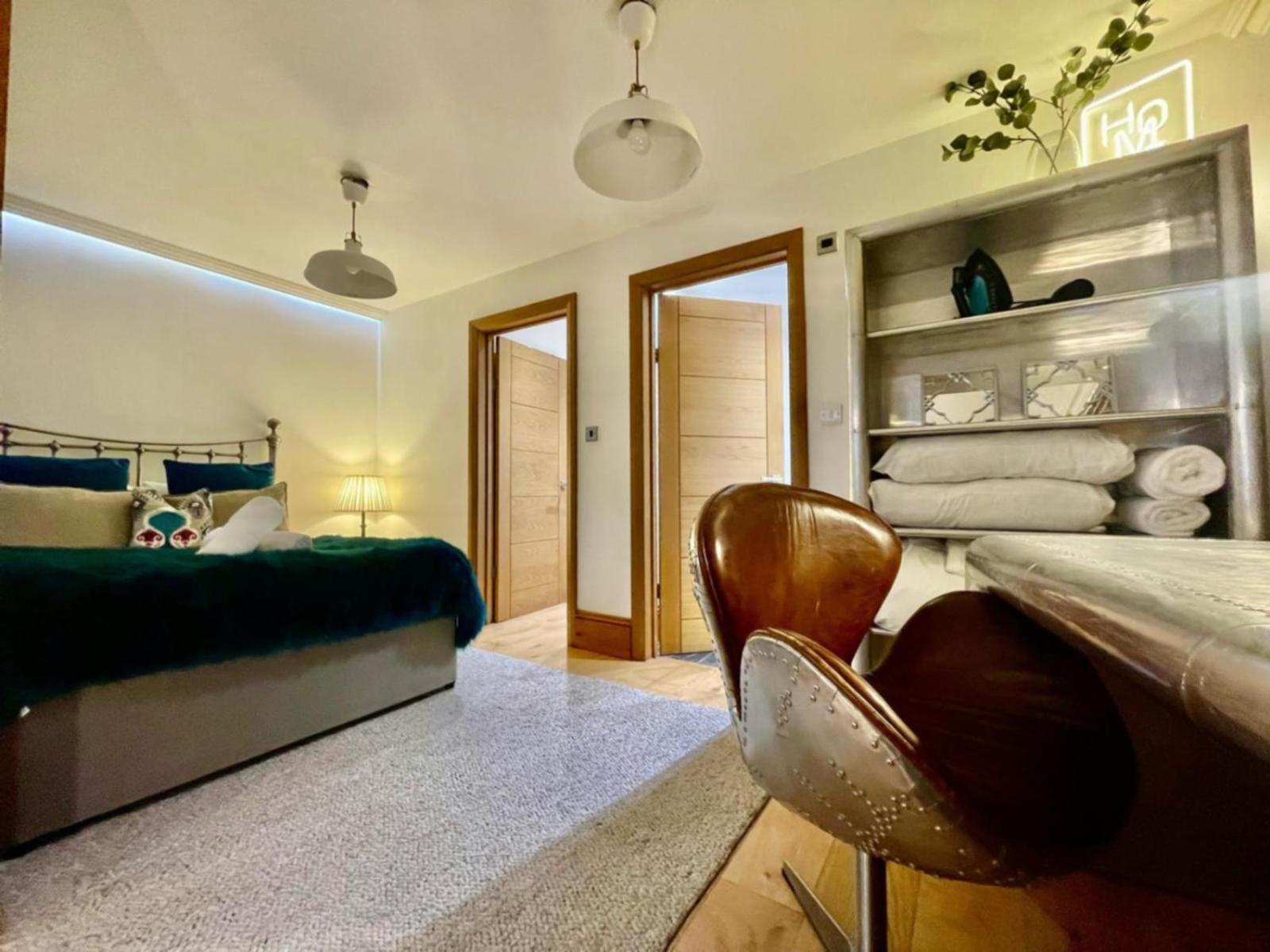 By The Large Stylish For 4 Guests *